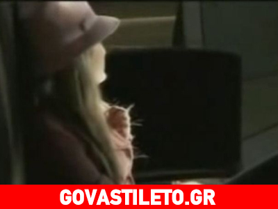 Σύζυγος γνωστού πολιτικού πρωταγωνιστεί σε βιντεοκλίπ του Σταμάτη Γονίδη!